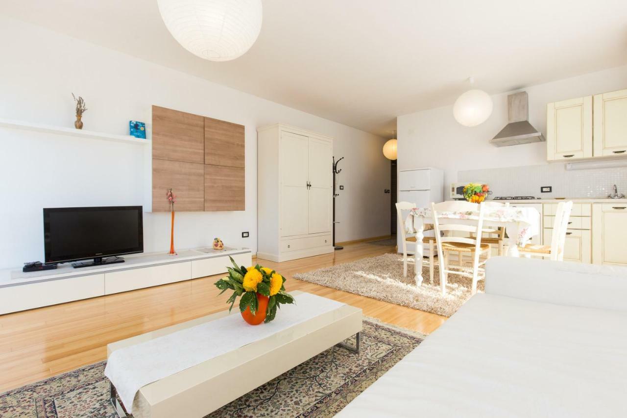 באסקה Apartments Ddd מראה חיצוני תמונה